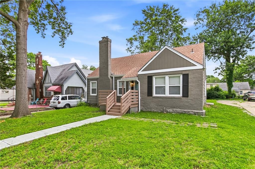7315 Lydia Avenue — photo 3