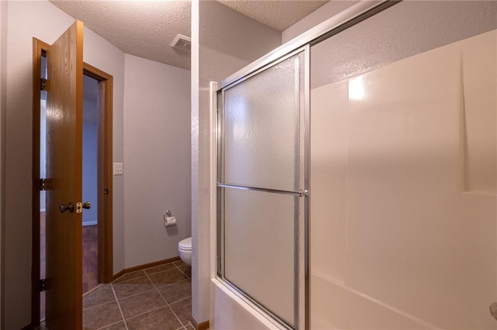 527 NE 6th #A Street — photo 14