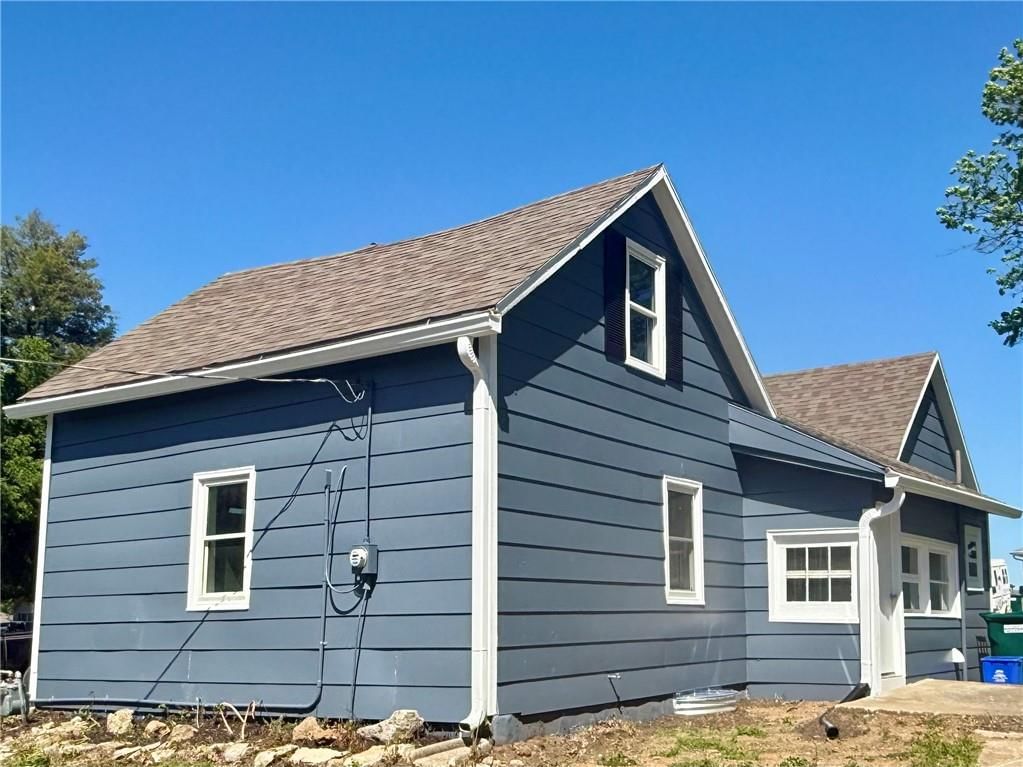 403 E Chestnut Street — photo 2