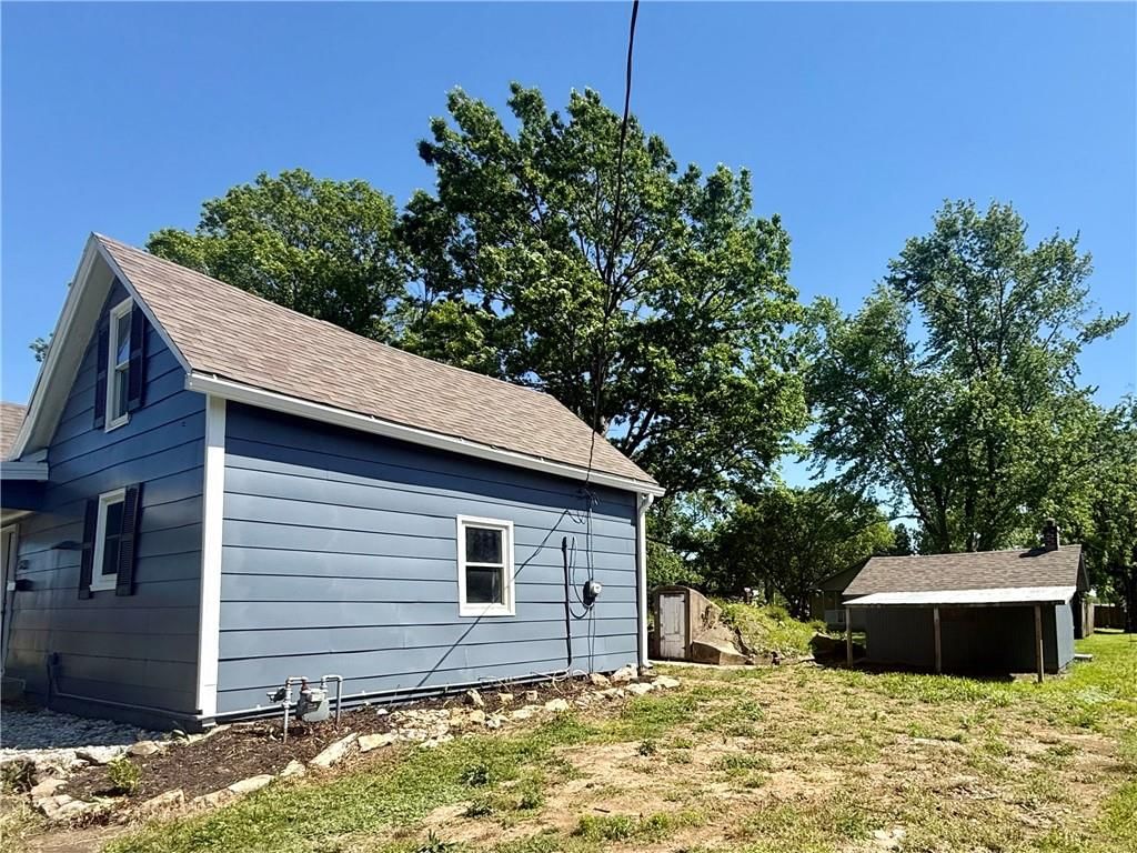 403 E Chestnut Street — photo 8