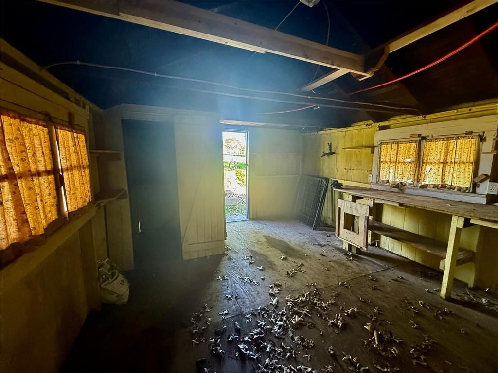 403 E Chestnut Street — photo 10