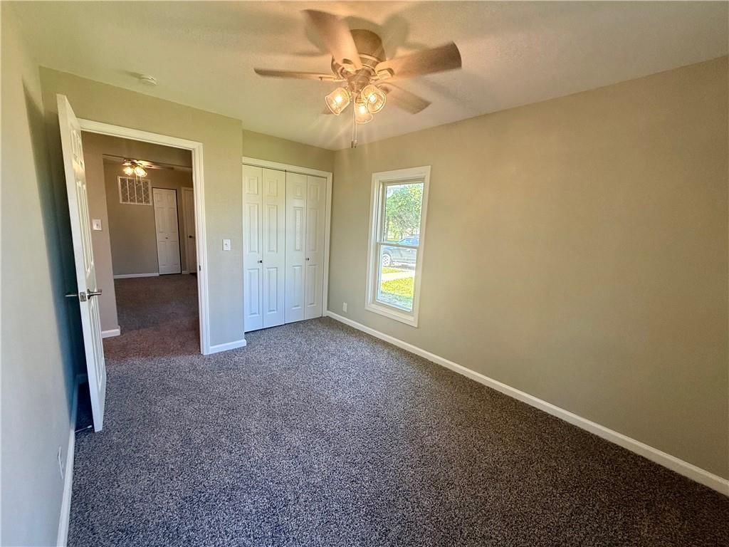 403 E Chestnut Street — photo 25