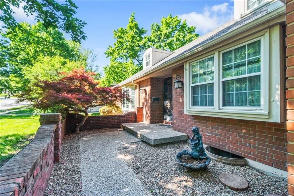3522 S Delaware Avenue — photo 4