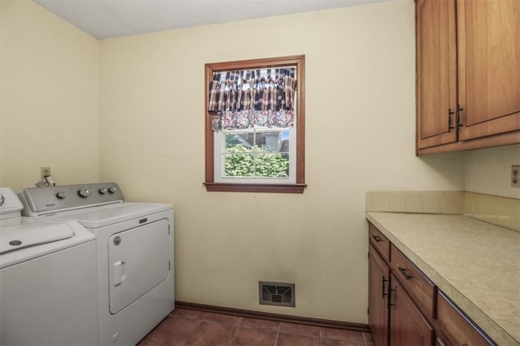 3522 S Delaware Avenue — photo 16