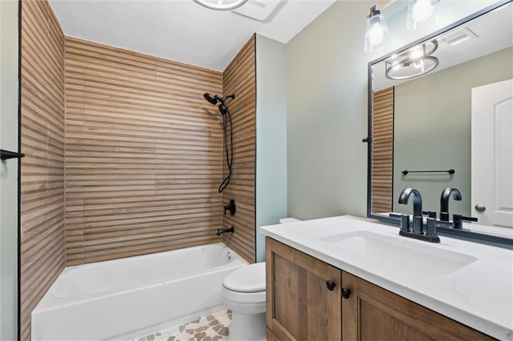 5600 N 115th Street — photo 30