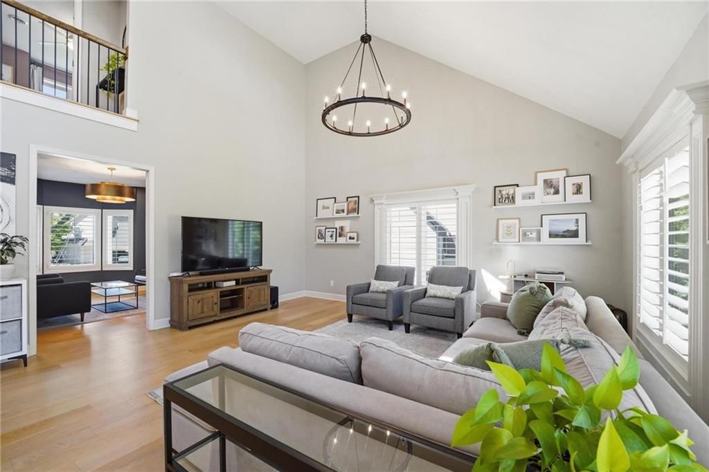 2448 NW Valley View Drive — photo 16