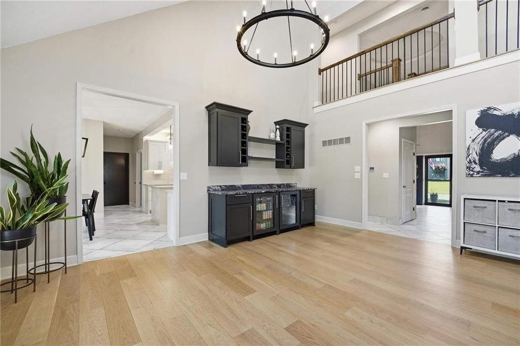 2448 NW Valley View Drive — photo 17