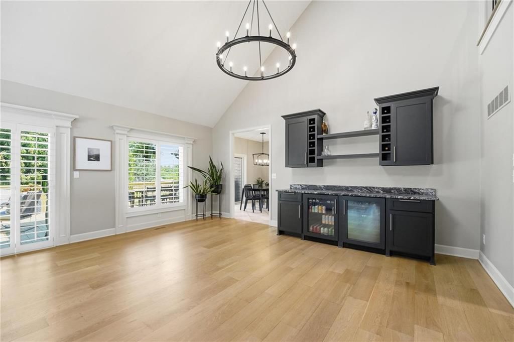 2448 NW Valley View Drive — photo 18