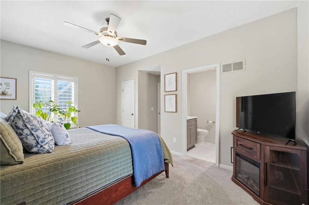 2448 NW Valley View Drive — photo 33