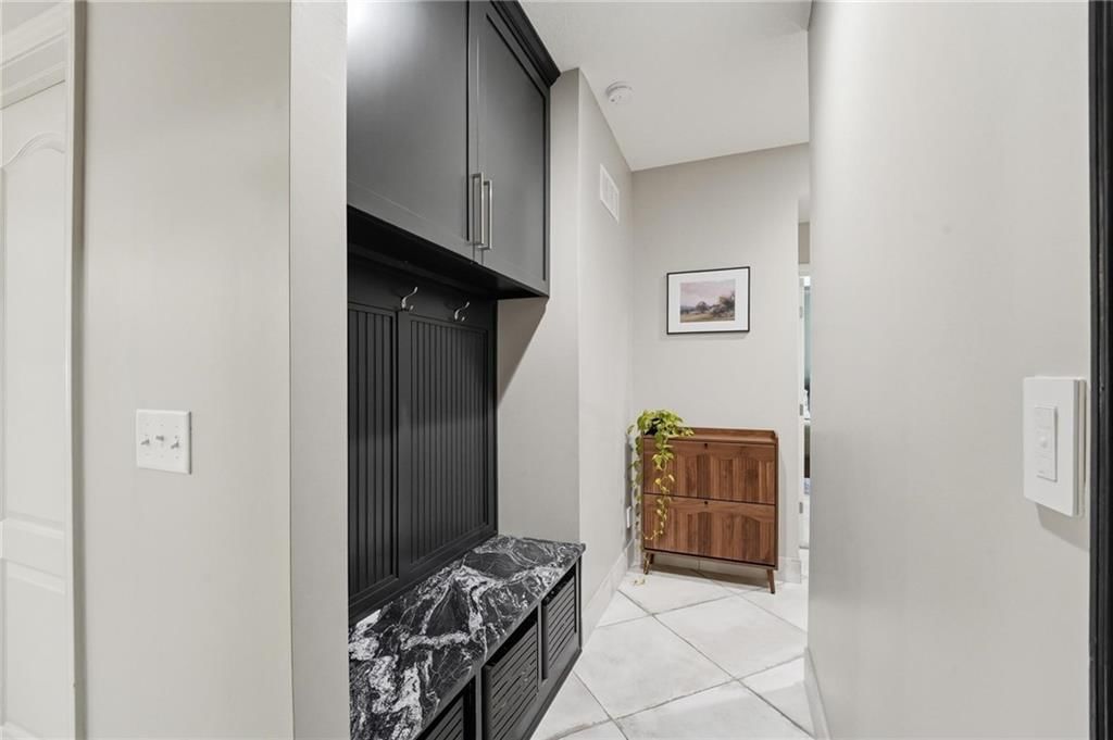 2448 NW Valley View Drive — photo 35