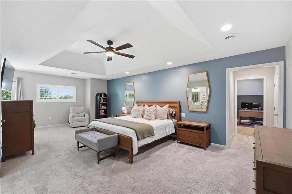2448 NW Valley View Drive — photo 37