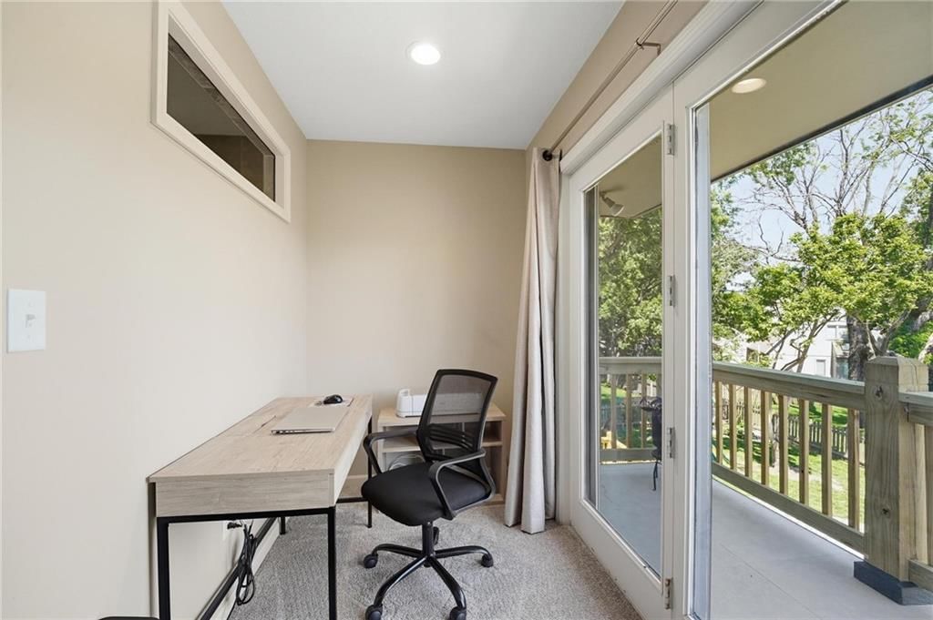 2448 NW Valley View Drive — photo 39