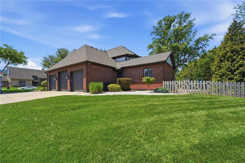 2448 NW Valley View Drive — photo 60