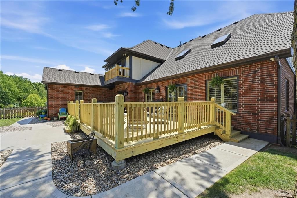 2448 NW Valley View Drive — photo 62