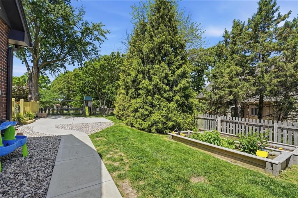 2448 NW Valley View Drive — photo 66