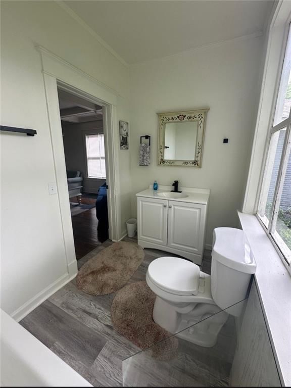 3215 E 28th Street — photo 2