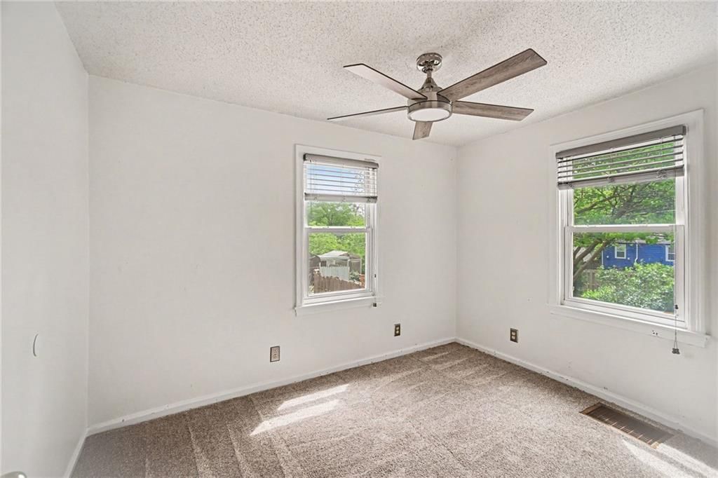 613 NE 43rd Terrace — photo 9
