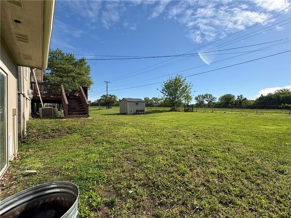 2303 Easton Street — photo 8
