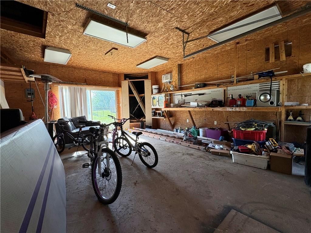 2303 Easton Street — photo 10