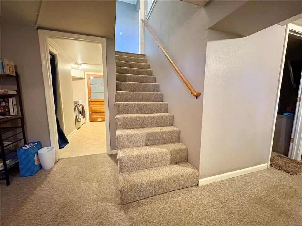 2303 Easton Street — photo 31