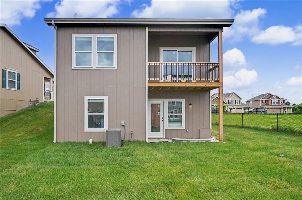 1725 Elderberry Lane — photo 5
