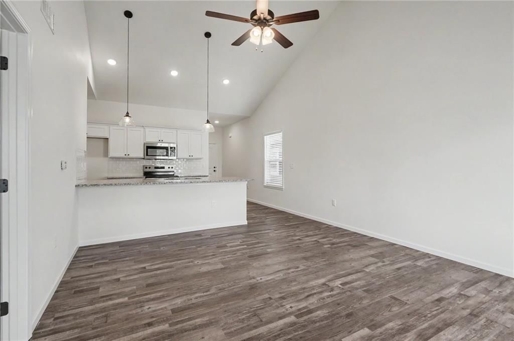 1725 Elderberry Lane — photo 10