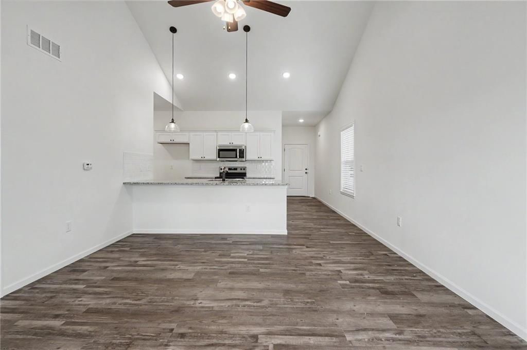 1725 Elderberry Lane — photo 11
