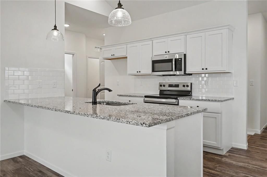 1725 Elderberry Lane — photo 12