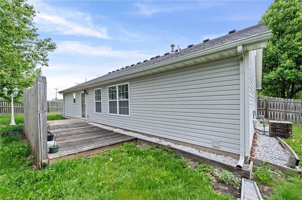 605 Bob Griffin Road — photo 32