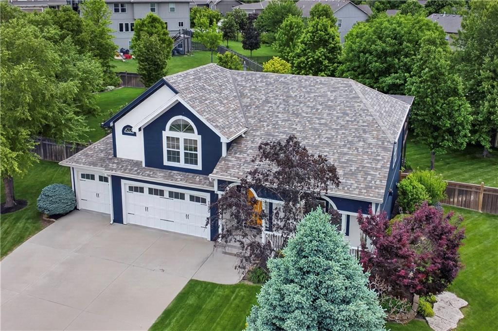 1300 Aberdeen Circle — photo 4
