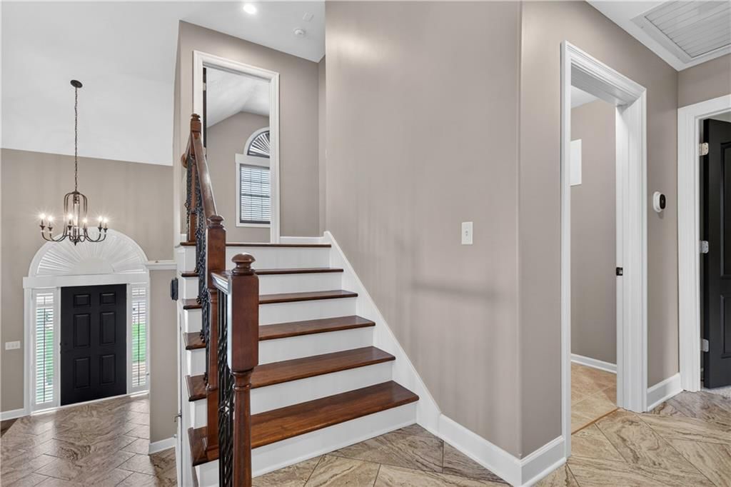 1300 Aberdeen Circle — photo 13
