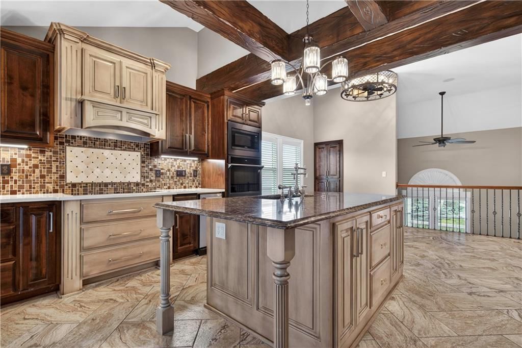 1300 Aberdeen Circle — photo 19