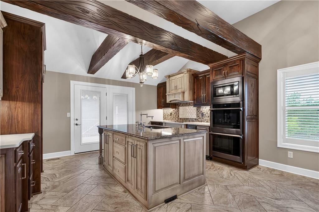 1300 Aberdeen Circle — photo 22