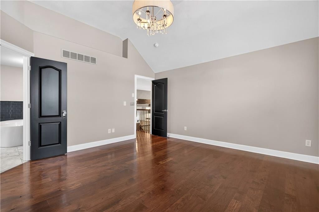 1300 Aberdeen Circle — photo 27