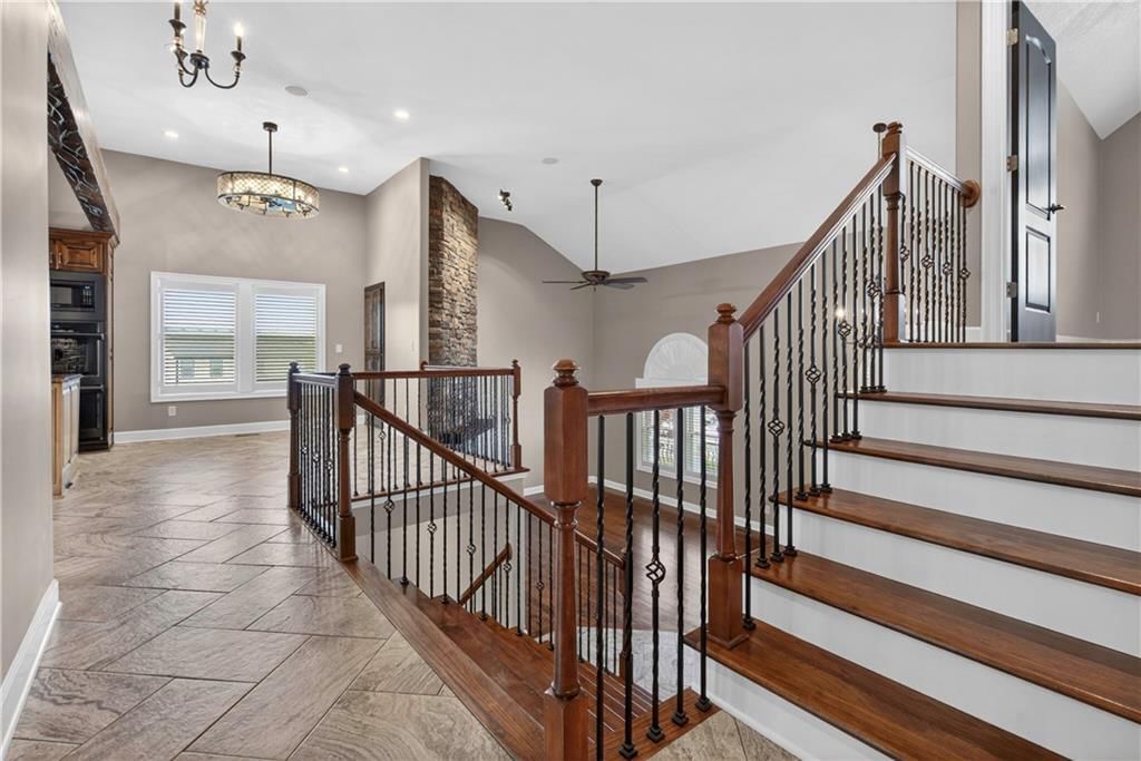 1300 Aberdeen Circle — photo 37