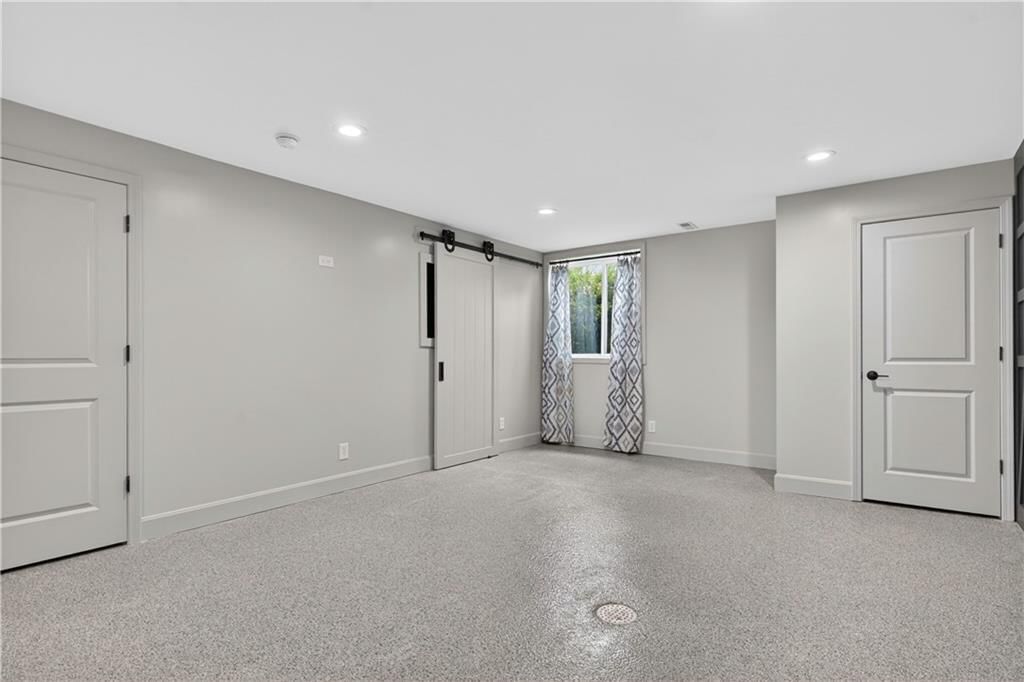 1300 Aberdeen Circle — photo 52