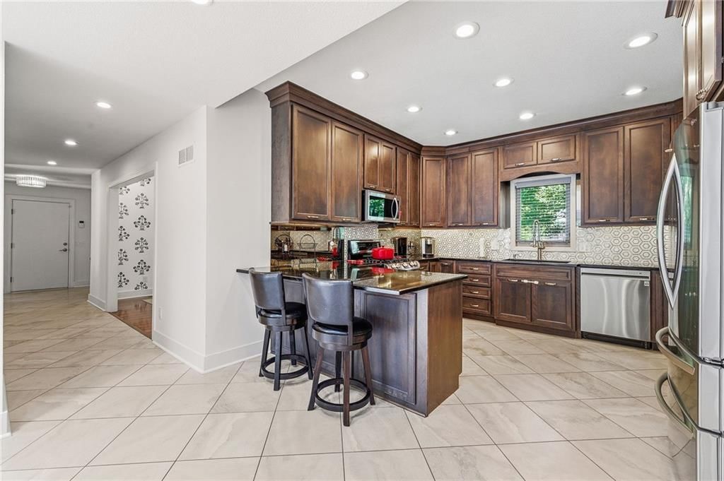 7507 El Monte Circle — photo 12