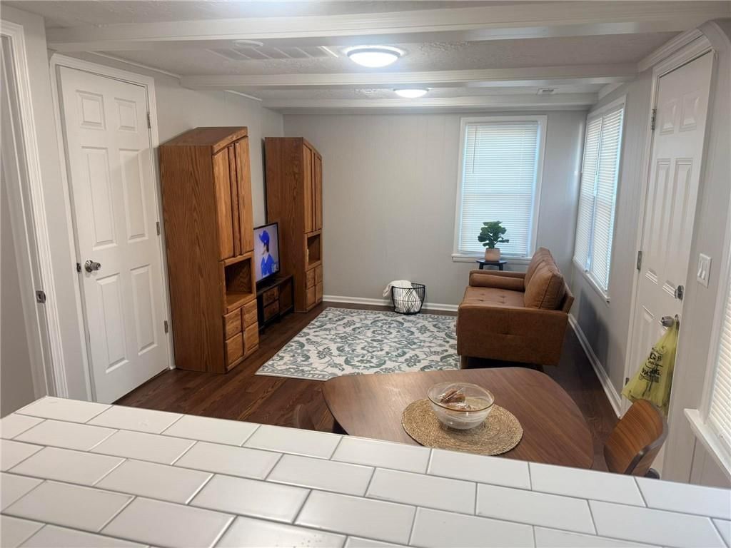 4910 Blue Lane — photo 3
