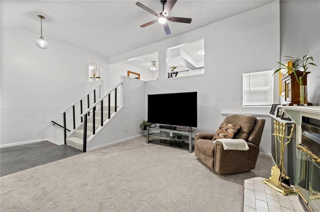 9118 Alden Street — photo 6