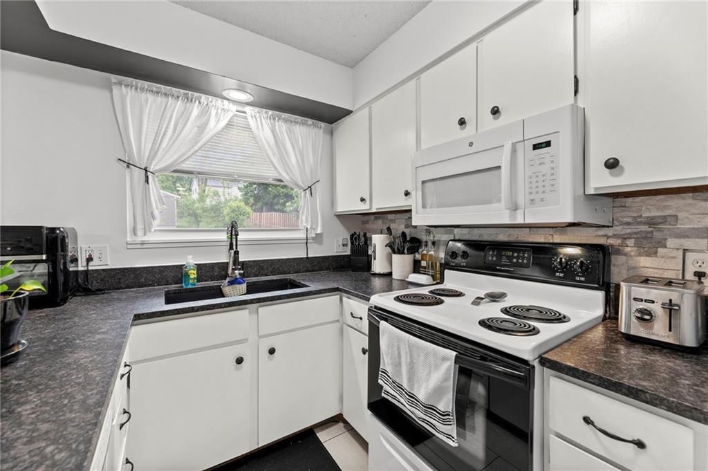 9118 Alden Street — photo 12