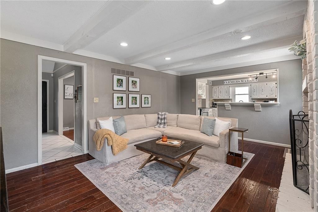 12727 Oakland Avenue — photo 17