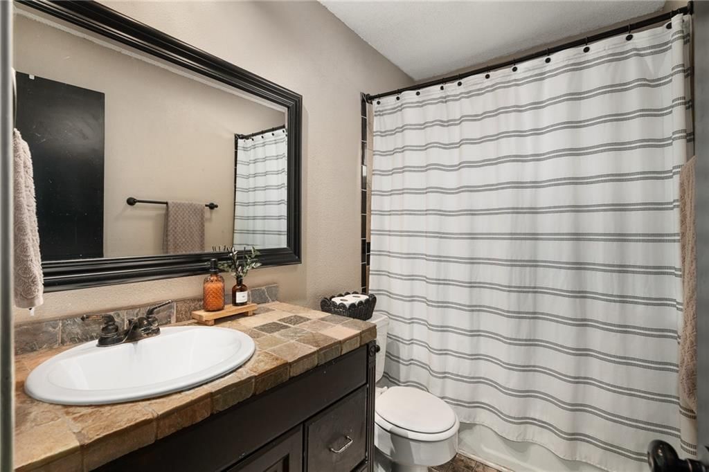12727 Oakland Avenue — photo 22