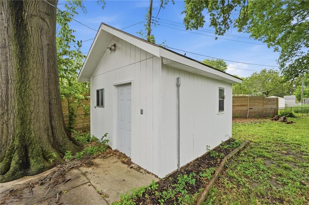 9310 Cottonwood Street — photo 49