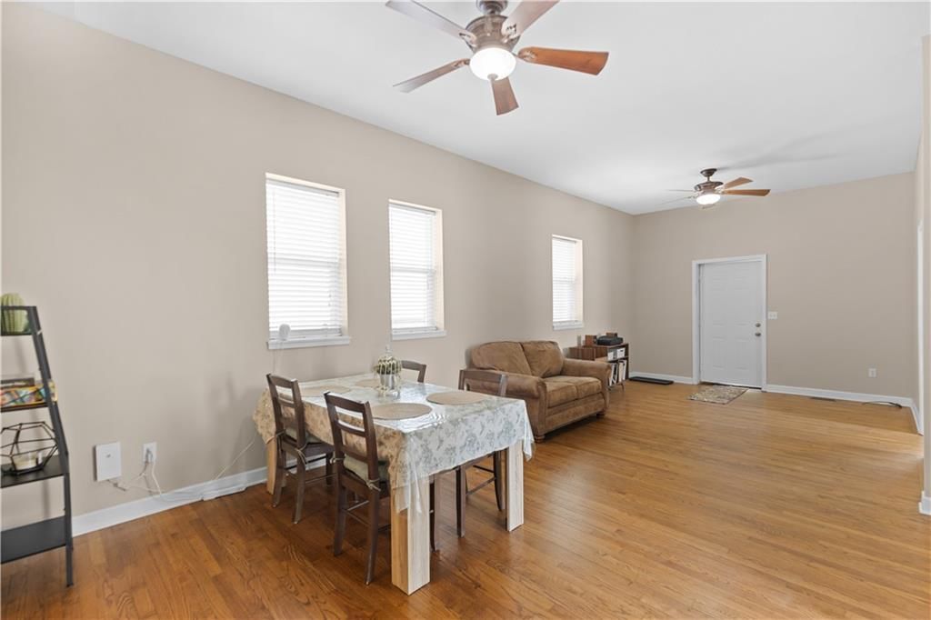 1211 Sumner Avenue — photo 4