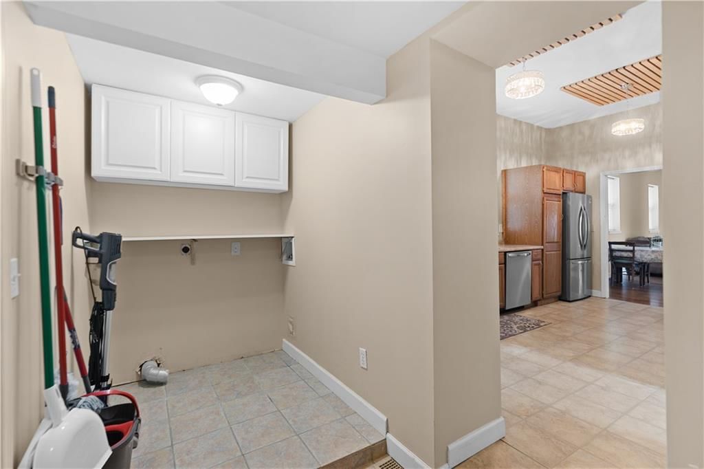 1211 Sumner Avenue — photo 12