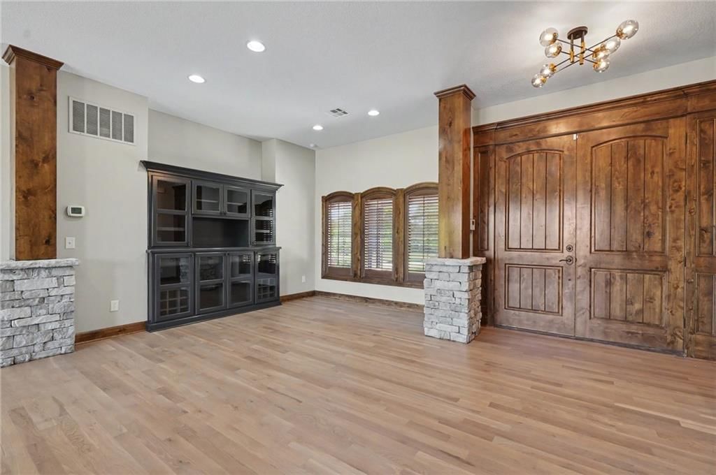 2853 W 131st Street — photo 13