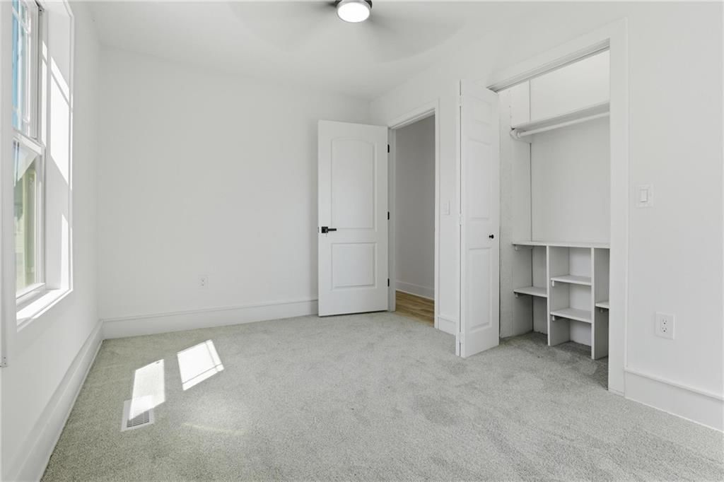 3305 Delavan Avenue — photo 23
