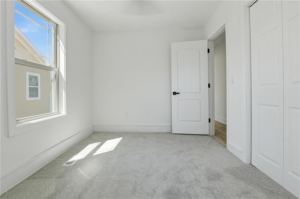3305 Delavan Avenue — photo 24