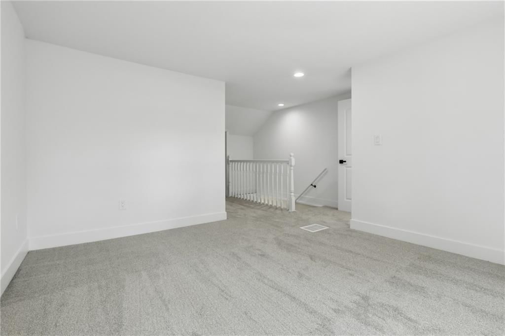 3305 Delavan Avenue — photo 44
