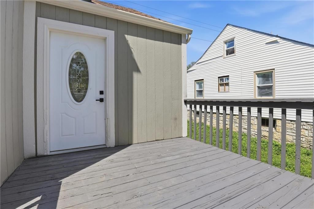3305 Delavan Avenue — photo 45